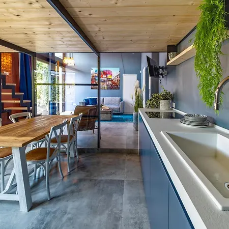 147mqsuite Apartmán